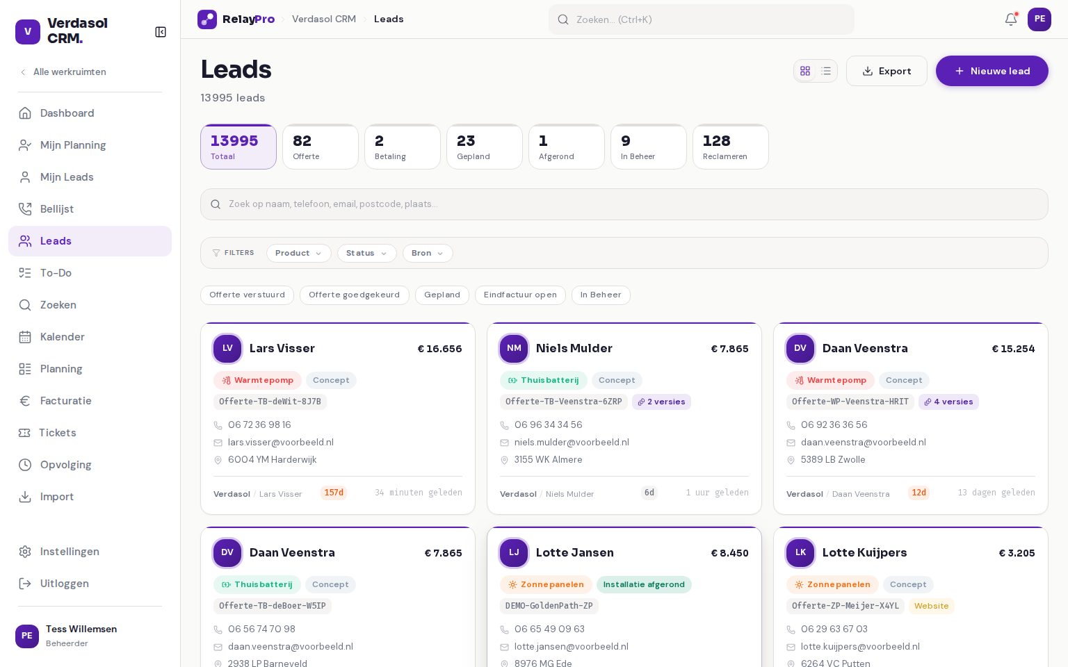 Een RelayPro-werkruimte met de sidebar links en de topbar met zoekbalk boven